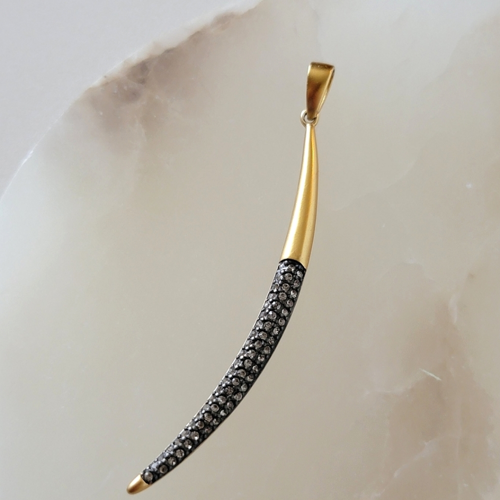 Stella & Dot New Moon Necklace Pendant Gold Tone Faux Diamond Pave